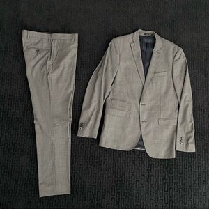 Zara Man gray/light blue checkered suit